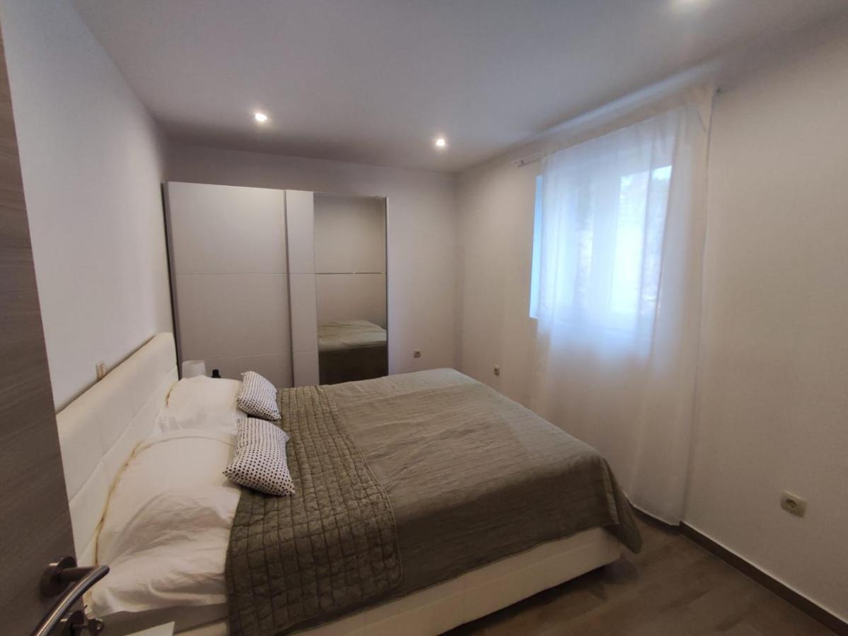 Apartmani Rak Ražanj Exterior foto